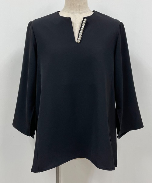PICCIN(ピッチン)の「7分袖パールブラウス(シャツ/ブラウス・レディース・ブラック/オフホワイト・M)」の6枚目の写真