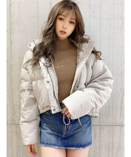 GYDA（ジェイダ）の「backロングショートダウンコート（ダウンジャケット/コート・レディース・ブラック/ライトグレー・FREE）」の3枚目の写真