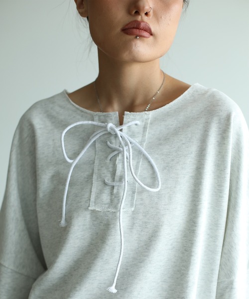 aimoha（アイモハ）の「レトロ調カジュアルオーバースウェット（スウェット・レディース・ブラック/グレー・FREE）」の11枚目の写真