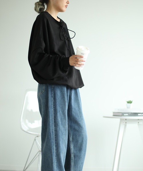 aimoha（アイモハ）の「レトロ調カジュアルオーバースウェット（スウェット・レディース・ブラック/グレー・FREE）」の7枚目の写真