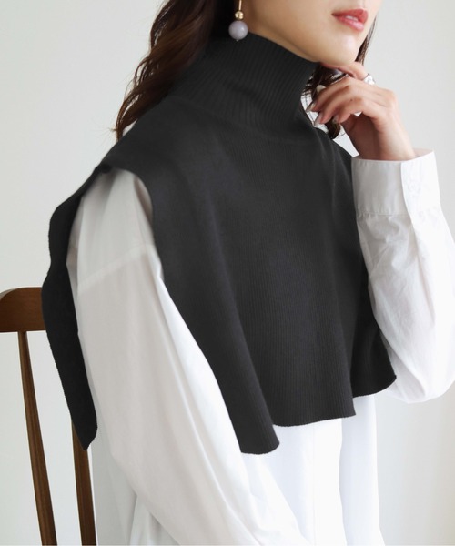 HER CLOSET（ハークローゼット）の「【shemoshelly】ケープハイネックニット（付け襟・レディース・ホワイト/ブラック/ダークブラウン/ブルー/グリーン/グレイッシュベージュ・M）」の17枚目の写真