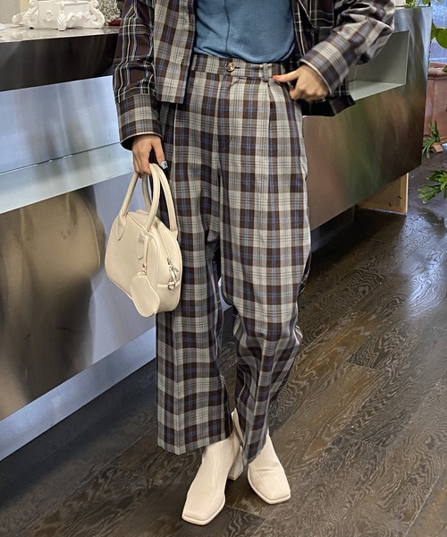 AS KNOW AS PINKY（アズノゥアズピンキー）の「チェックまとってスラックスパンツ（スラックス・レディース・ブラウン系/グリーン系/レッド系・FREE）」の2枚目の写真