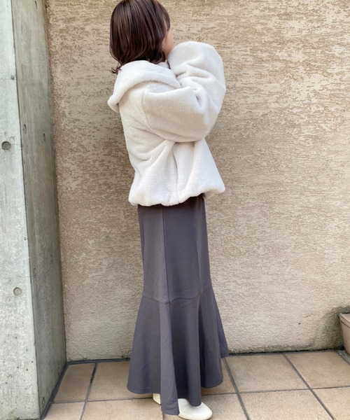 one after another NICE CLAUP(ワンアフターアナザーナイスクラップ)の「でか襟ファーコート(その他アウター・レディース・ブラック/アイボリー/アニマル・FREE)」の19枚目の写真