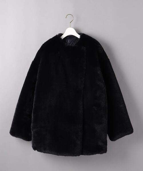 MONCLER（モンクレール）の「＜４ MONCLER HYKE（４ モンクレール ハイク）＞LEMA リバーシブル ジャケット ■■■（ダウンジャケット/コート・レディース・ベージュ/ネイビー・1/0）」の3枚目の写真