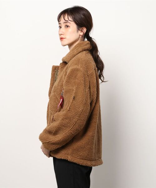 Alpha Industries（アルファインダストリーズ）の「[ALPHA/アルファ] ビッグシルエット ミリタリーボアフリースジャケット（ミリタリージャケット・レディース・オフホワイト/ブラウン・M）」の20枚目の写真