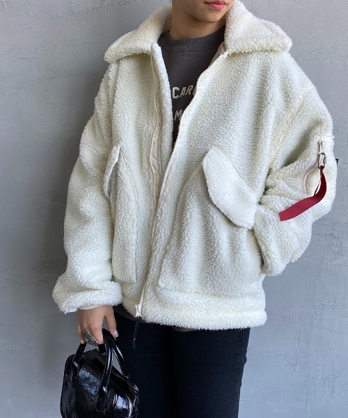 Alpha Industries（アルファインダストリーズ）の「[ALPHA/アルファ] ビッグシルエット ミリタリーボアフリースジャケット（ミリタリージャケット・レディース・オフホワイト/ブラウン・M）」の17枚目の写真