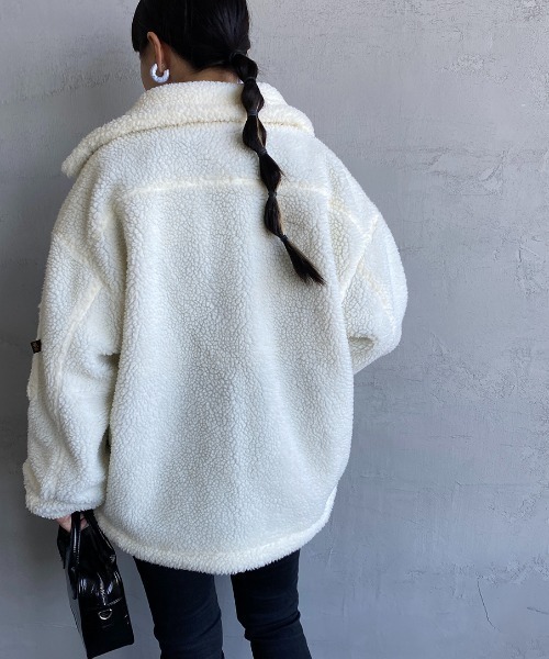 Alpha Industries（アルファインダストリーズ）の「[ALPHA/アルファ] ビッグシルエット ミリタリーボアフリースジャケット（ミリタリージャケット・レディース・オフホワイト/ブラウン・M）」の7枚目の写真
