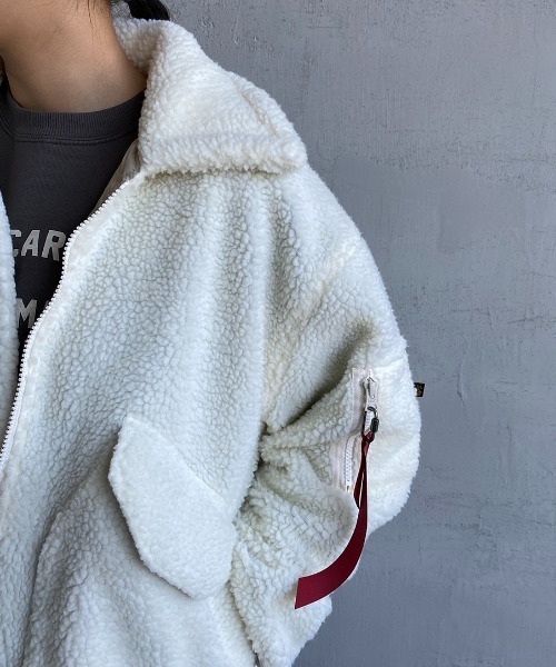 Alpha Industries（アルファインダストリーズ）の「[ALPHA/アルファ] ビッグシルエット ミリタリーボアフリースジャケット（ミリタリージャケット・レディース・オフホワイト/ブラウン・M）」の22枚目の写真
