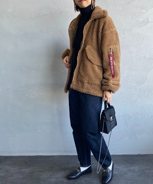 Alpha Industries（アルファインダストリーズ）の「[ALPHA/アルファ] ビッグシルエット ミリタリーボアフリースジャケット（ミリタリージャケット・レディース・オフホワイト/ブラウン・M）」の11枚目の写真