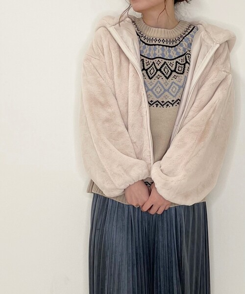 Cutie Blonde（キューティーブロンド）の「◆トレンドな求心柄ニット（ニット/セーター・レディース・ブラック/サンドベージュ/ブラウン系・01/02/03）」の8枚目の写真