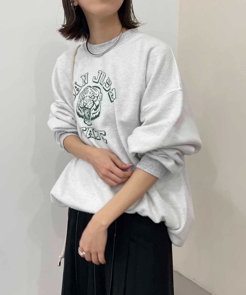CAPRICIEUX LE'MAGE(カプリシューレマージュ)の「裏使いプリントスエット(スウェット・レディース・ライトグレー/イエロー・M)」の16枚目の写真