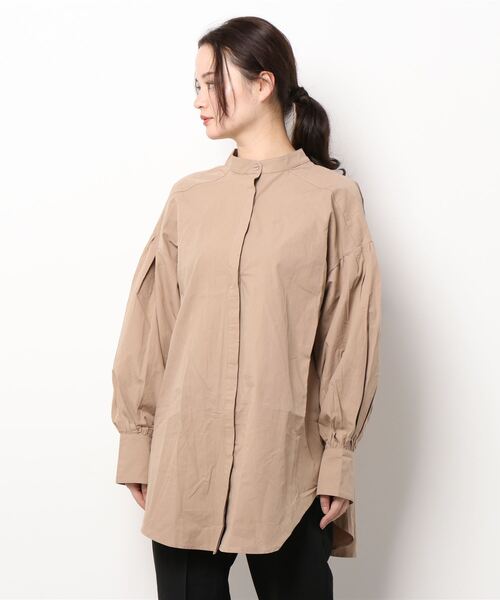 ECRIRE（エクリール）の「【陽コラボ】バンドカラーロング丈ブラウス+ケーブル柄ニットベスト　セット（シャツ/ブラウス・レディース・ブラック/ベージュ/ブラウン/オフホワイト・M）」の19枚目の写真