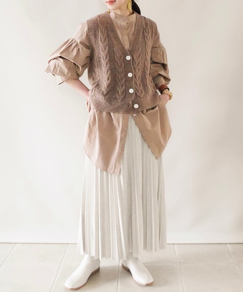 ECRIRE（エクリール）の「【陽コラボ】バンドカラーロング丈ブラウス+ケーブル柄ニットベスト　セット（シャツ/ブラウス・レディース・ブラック/ベージュ/ブラウン/オフホワイト・M）」の13枚目の写真