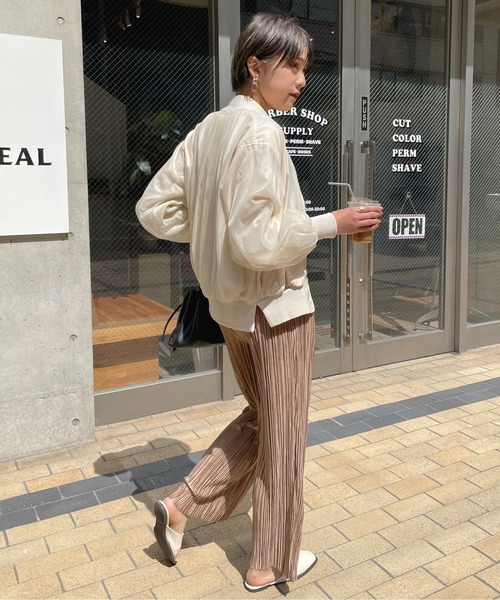 StyleSea(スタイルシー)の「オーガンジーボリュームスリーブブルゾン(ブルゾン・レディース・アイボリー/ブラック・MEDIUM)」の22枚目の写真