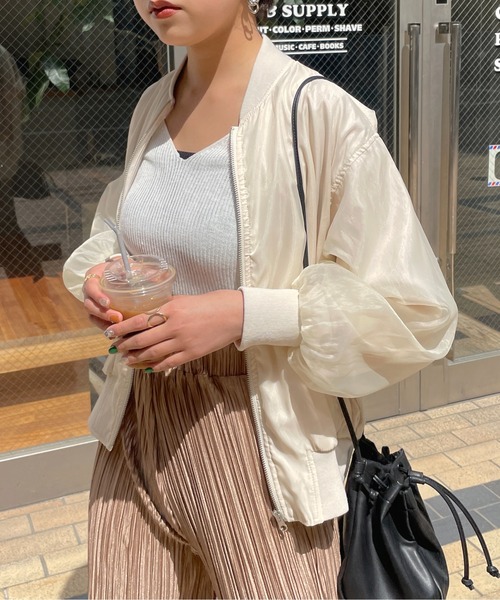 StyleSea(スタイルシー)の「オーガンジーボリュームスリーブブルゾン(ブルゾン・レディース・アイボリー/ブラック・MEDIUM)」の16枚目の写真