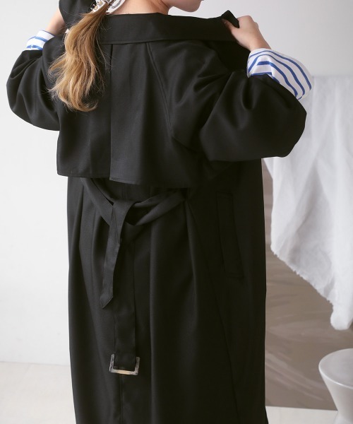 Bab（バブ）の「ステンカラーボリュームスリーブトレンチコート（トレンチコート・レディース・ブラック/ベージュ・M）」の16枚目の写真
