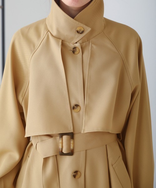Bab（バブ）の「ステンカラーボリュームスリーブトレンチコート（トレンチコート・レディース・ブラック/ベージュ・M）」の22枚目の写真