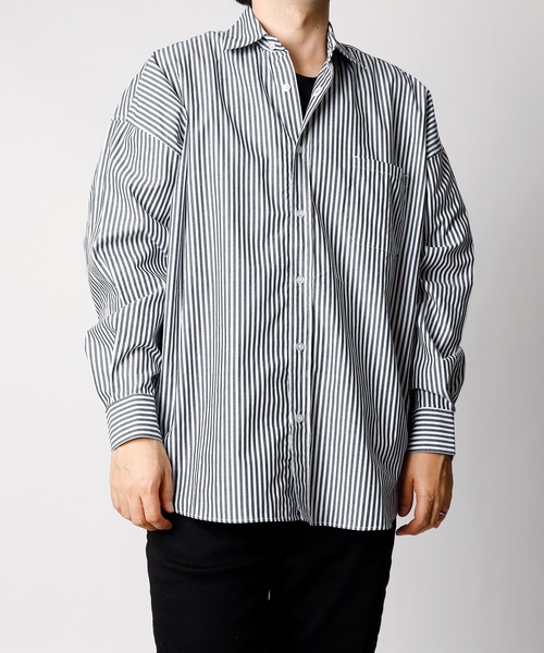 INASTUDIOS ZOO(イーナストゥディオスズー)の「「INASTUDIOS SELECT」ビッグシルエット ブロードレギュラカラーシャツ(シャツ/ブラウス・レディース・ホワイト/ブラック/グレイッシュベージュ/グリーン/サックスブルー/イエロー/ラベンダー/ホワイト系その他/ブラック系その他/グリーン系その他/ブルー系その他・MEDIUM/LARGE/X-LARGE)」の4枚目の写真