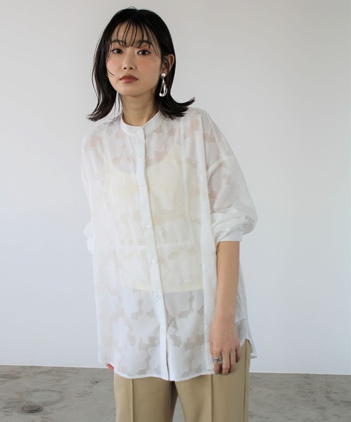 GeeRA(ジーラ)の「バンドカラージャカードシャツ(シャツ/ブラウス・レディース・ブラック/オフホワイト・MEDIUM)」の3枚目の写真