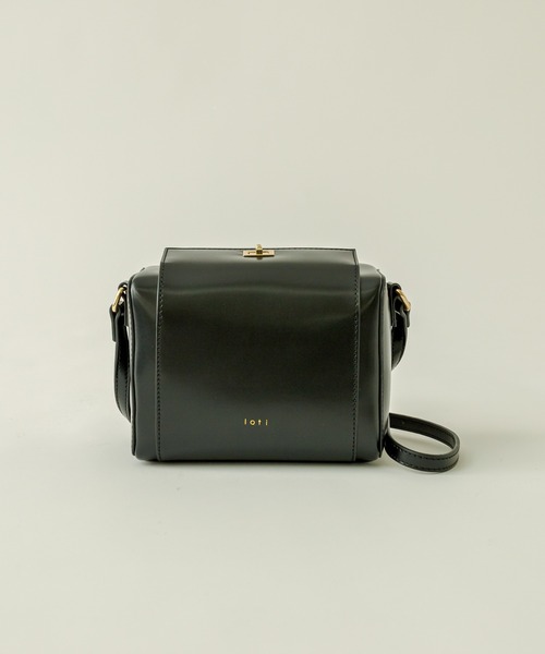 loti(ロティ)の「WEB限定 loti ボックスボストンショルダーBAG(ショルダーバッグ・レディース・ブラック/ブラウン・ONE SIZE)」の17枚目の写真