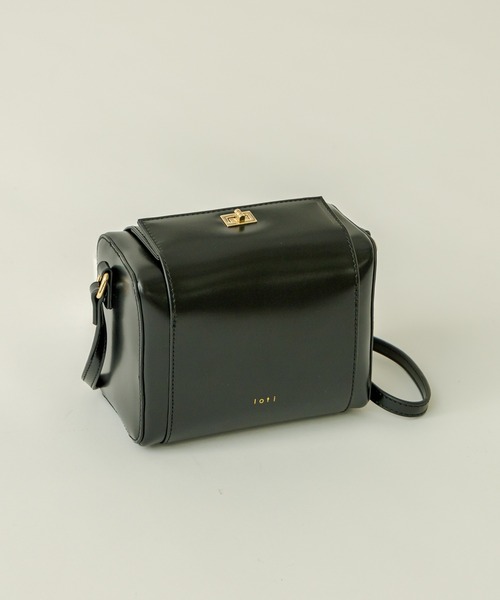 loti(ロティ)の「WEB限定 loti ボックスボストンショルダーBAG(ショルダーバッグ・レディース・ブラック/ブラウン・ONE SIZE)」の15枚目の写真
