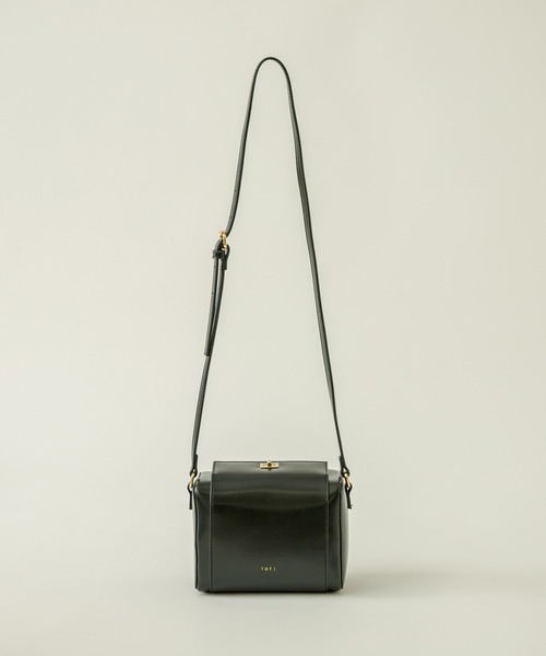 loti(ロティ)の「WEB限定 loti ボックスボストンショルダーBAG(ショルダーバッグ・レディース・ブラック/ブラウン・ONE SIZE)」の11枚目の写真