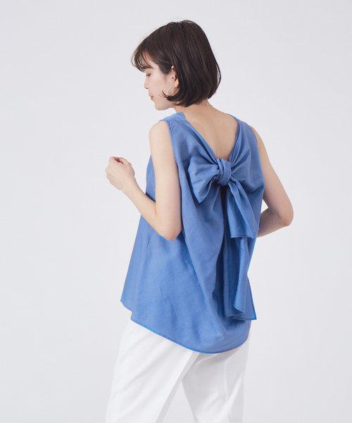 Rouge vif(ルージュヴィフ)の「【セットアップ対応】バックポイントブラウス(シャツ/ブラウス・レディース・ベージュ/ブルー/チャコールグレー・フリー)」の3枚目の写真