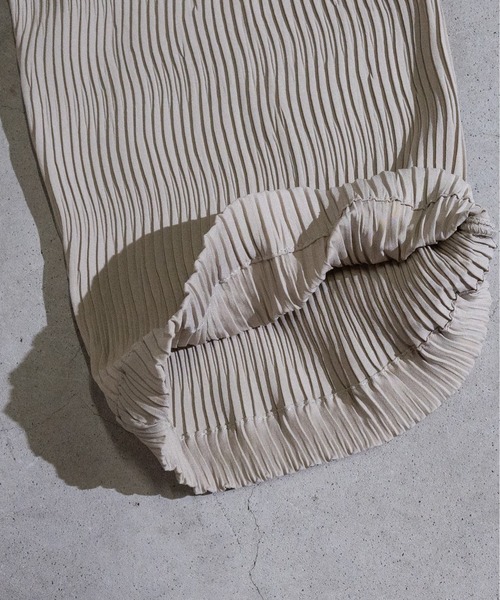 JOHN'S CLOSET（ジョンズクローゼット）の「【13】ランダムプリーツイージーパンツ（その他パンツ・メンズ・ブラック/ベージュ・LARGE/MEDIUM）」の6枚目の写真