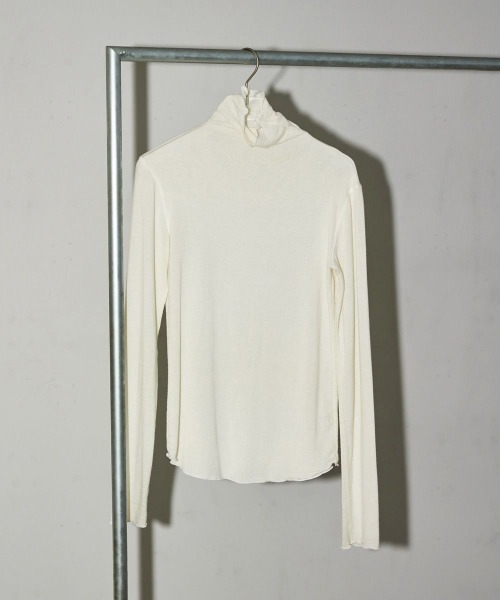 TODAYFUL（トゥデイフル）の「TODAYFUL(トゥデイフル) "Soft Turtleneck Tops"ソフトタートルネックトップス/12220606（Tシャツ/カットソー・レディース・キナリ/マスタード/バーガンディー/グリーン/ブラック・ONE SIZE）」の16枚目の写真