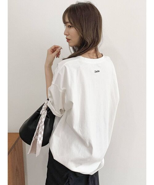 dazzlin（ダズリン）の「【大谷映美里コラボ】キャットアートビッグTシャツ（Tシャツ/カットソー・レディース・オフホワイト/ピンク/ベージュ・FREE）」の18枚目の写真
