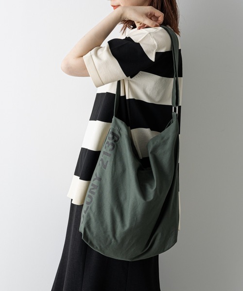 uk お値下げ大歓迎 ☺︎　バッグ Chick ショルダーバッグ バッグ Studs Design Denim Bag