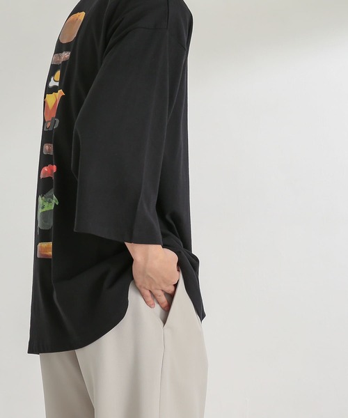 SENSE OF PLACE by URBAN RESEARCH(センスオブプレイスバイアーバンリサーチ)の「『別注』『ユニセックス』ddp×SENSE OF PLACE エクストラルーズTシャツ A(Tシャツ/カットソー・メンズ・ホワイト/ブラック・MEDIUM/LARGE)」の5枚目の写真