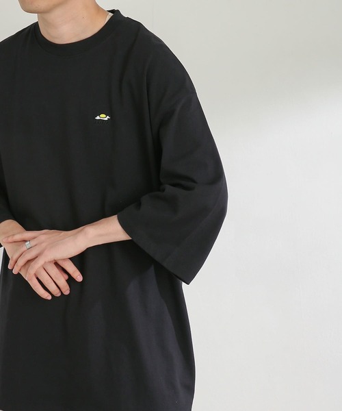 SENSE OF PLACE by URBAN RESEARCH(センスオブプレイスバイアーバンリサーチ)の「『別注』『ユニセックス』ddp×SENSE OF PLACE エクストラルーズTシャツ A(Tシャツ/カットソー・メンズ・ホワイト/ブラック・MEDIUM/LARGE)」の6枚目の写真