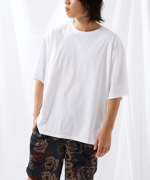 JOURNAL STANDARD（ジャーナルスタンダード）の「【接触冷感】SCTC70 ひんやりコットン オーバーサイズTシャツ（Tシャツ/カットソー・メンズ・ホワイト/ベージュ/ライトグリーン/アーミー/ブラック系その他・SMALL/MEDIUM/LARGE）」の2枚目の写真