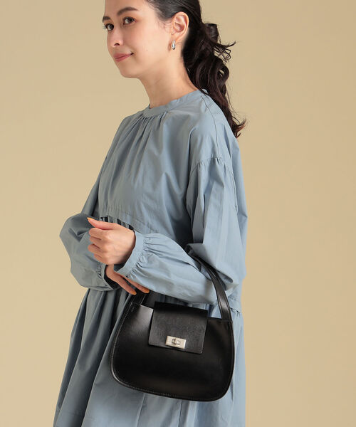 Ray BEAMS（レイビームス）の「Ray BEAMS / フラップ バッグ（トートバッグ・レディース・ブラック/ホワイト・ONE SIZE）」の5枚目の写真