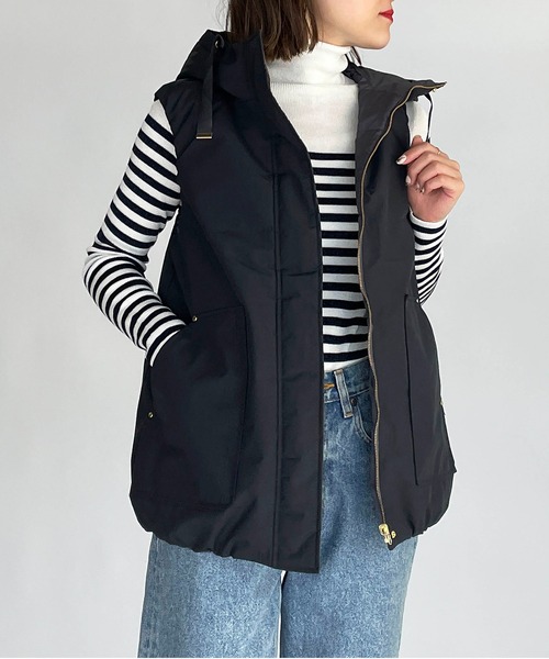 PICCIN(ピッチン)の「リバーシブルダウンベスト(ダウンベスト・レディース・ブラック/アイボリー・M/L)」の4枚目の写真