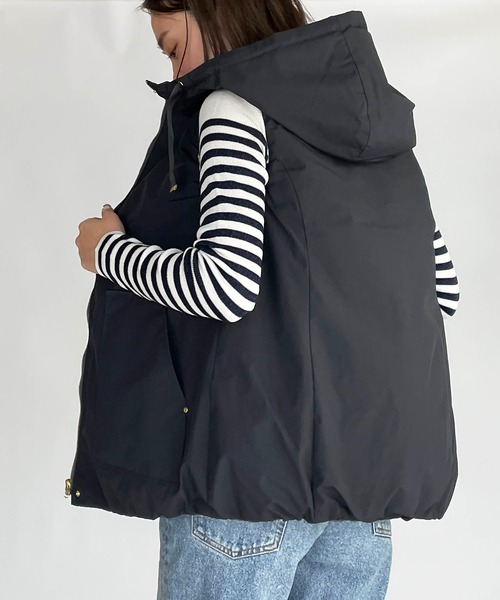 PICCIN(ピッチン)の「リバーシブルダウンベスト(ダウンベスト・レディース・ブラック/アイボリー・M/L)」の5枚目の写真