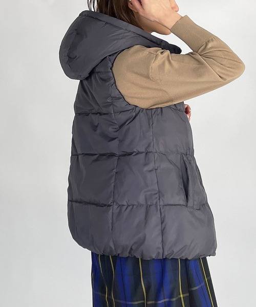 PICCIN(ピッチン)の「リバーシブルダウンベスト(ダウンベスト・レディース・ブラック/アイボリー・M/L)」の16枚目の写真