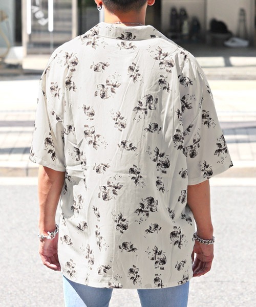 LUXSTYLE(ラグスタイル)の「花柄BIGオープンカラー半袖シャツ(シャツ/ブラウス・メンズ・ブラック/ホワイト・M/L)」の5枚目の写真