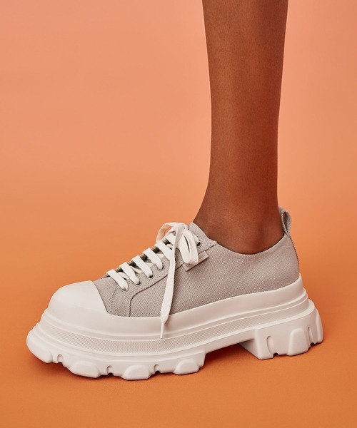 スニーカー 23.5 厚底CHARLES & KEITH チャールズ&キース CHARLES & KEITH（チャールズ & キース）の「チャンキーソール