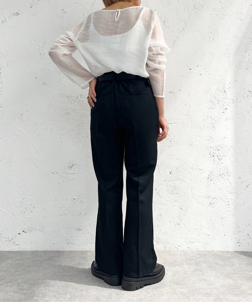 apres jour mignon（アプレジュールミニョン）の「シュエットフレアパンツ【ZOZOTOWN限定アイテム】（その他パンツ・レディース・ブラック/ボルドー/ダークブルー/チャコールグレー/マスタード/アイボリー/イエロー/ピンク系その他/ダークブラウン/ピンク/グリーン系その他/オレンジ・MEDIUM/SMALL/X-LARGE）」の18枚目の写真