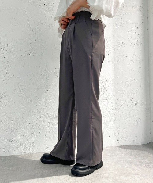 apres jour mignon（アプレジュールミニョン）の「シュエットフレアパンツ【ZOZOTOWN限定アイテム】（その他パンツ・レディース・ブラック/ボルドー/ダークブルー/チャコールグレー/マスタード/アイボリー/イエロー/ピンク系その他/ダークブラウン/ピンク/グリーン系その他/オレンジ・MEDIUM/SMALL/X-LARGE）」の20枚目の写真