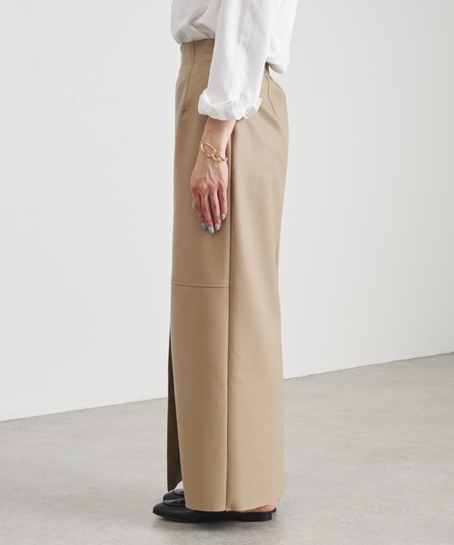 COLLAGE GALLARDAGALANTE（コラージュガリャルダガランテ）の「ヴィーガンレザータイトスカート/手洗い可（スカート・レディース・ベージュ/パープル・FREE）」の8枚目の写真