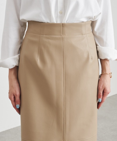 COLLAGE GALLARDAGALANTE（コラージュガリャルダガランテ）の「ヴィーガンレザータイトスカート/手洗い可（スカート・レディース・ベージュ/パープル・FREE）」の16枚目の写真