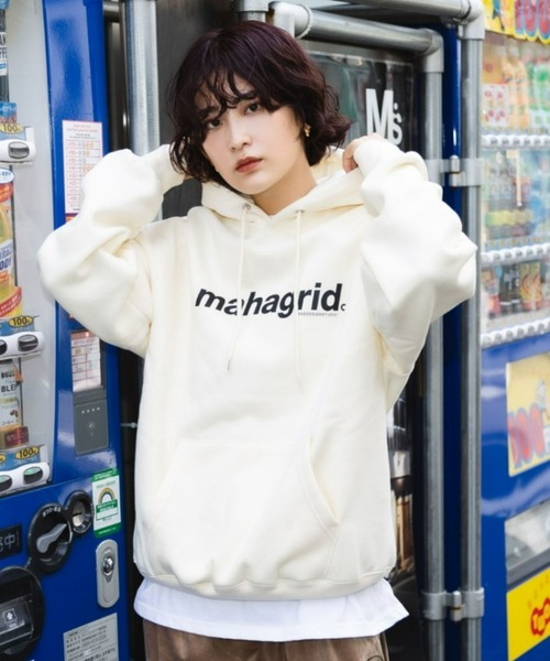 MAHAGRID(マハグリッド)の「『mahagrid/マハグリッド』BASIC LOGO HOODIE/ベーシックロゴ プルオーバーパーカー(パーカー・レディース・ブラック/ベージュ/ネイビー/ブラウン/グレー/グリーン/アイボリー・S/M/L/XL)」の2枚目の写真