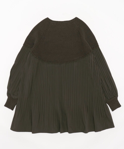 Q(キュー)の「プリーツドッキングニット(ニット/セーター・レディース・チャコールグレー/マスタード・MEDIUM)」の5枚目の写真