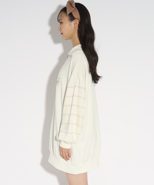 PINK-latte（ピンクラテ）の「◆ハーフジップぽわんミニワンピース（ワンピース・キッズ・ライトベージュ/ブラック/オフホワイト・16/15 /14）」の5枚目の写真