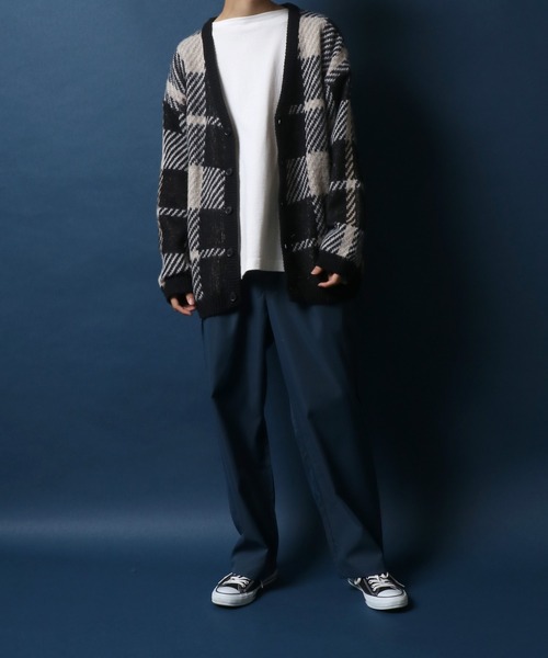 ANPAS(アンパス)の「Total Pattern Drop Shoulder Shaggy Knit Cardigan/総柄 ドロップショルダー シャギーニット カーディガン(カーディガン/ボレロ・メンズ・パープル系その他/レッド系その他/ブラック系その他4/ブルー系その他/グリーン系その他/ブラック系その他2/ブルー系その他2/ブラウン系その他/ブラック系その他/ブラック系その他3・M/L/LL)」の20枚目の写真