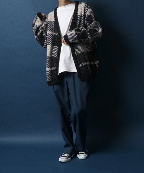 ANPAS(アンパス)の「Total Pattern Drop Shoulder Shaggy Knit Cardigan/総柄 ドロップショルダー シャギーニット カーディガン(カーディガン/ボレロ・メンズ・パープル系その他/レッド系その他/ブラック系その他4/ブルー系その他/グリーン系その他/ブラック系その他2/ブルー系その他2/ブラウン系その他/ブラック系その他/ブラック系その他3・M/L/LL)」の19枚目の写真