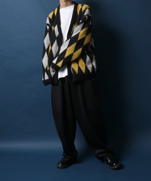 ANPAS(アンパス)の「Total Pattern Drop Shoulder Shaggy Knit Cardigan/総柄 ドロップショルダー シャギーニット カーディガン(カーディガン/ボレロ・メンズ・パープル系その他/レッド系その他/ブラック系その他4/ブルー系その他/グリーン系その他/ブラック系その他2/ブルー系その他2/ブラウン系その他/ブラック系その他/ブラック系その他3・M/L/LL)」の21枚目の写真